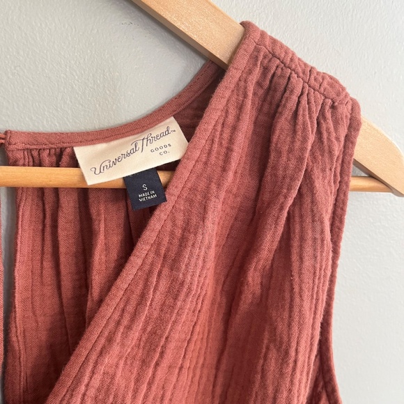 Universal Thread Women’s Gauzy Pull-on Sleeveless Jumpsuit Size Small Belted - Picture 4 of 8